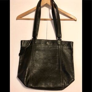 ROOTS pebbled raw leather bucket shoulder tote EUC